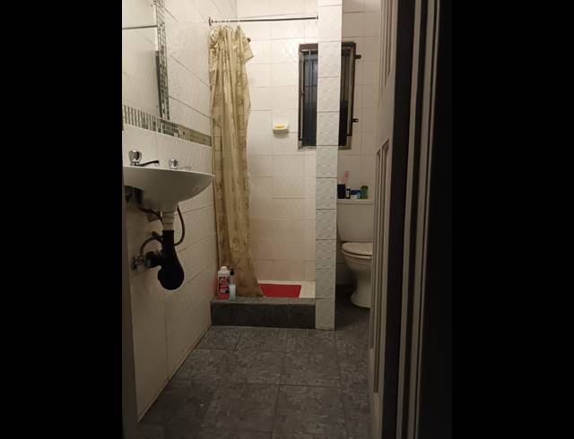 10 BEDROOM FREESTANDING FOR SALE IN HURST HILL